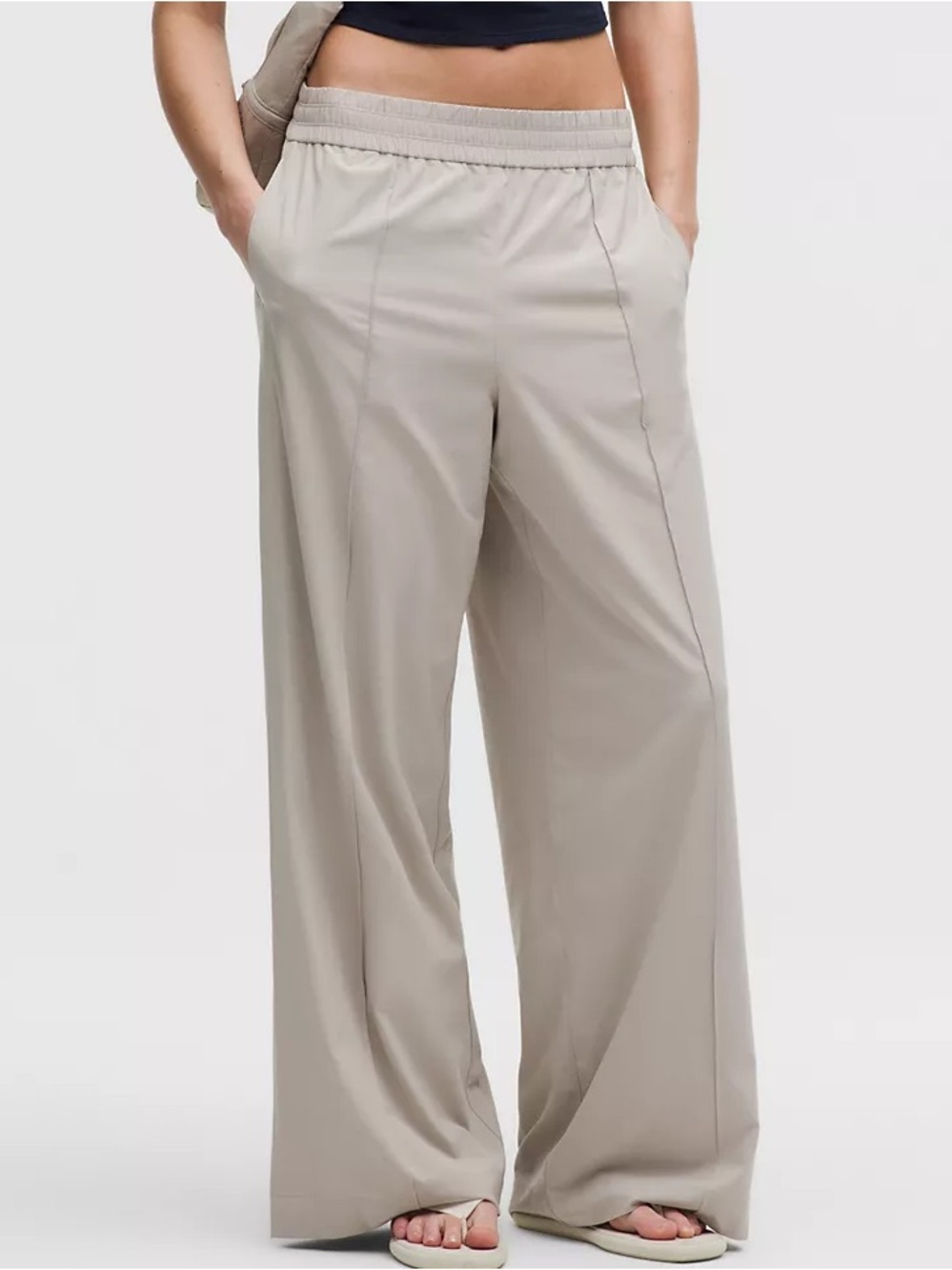 Lululemon women’s size S Breezily Mid-Rise Pant relaxed wide leg in Downtown Tan